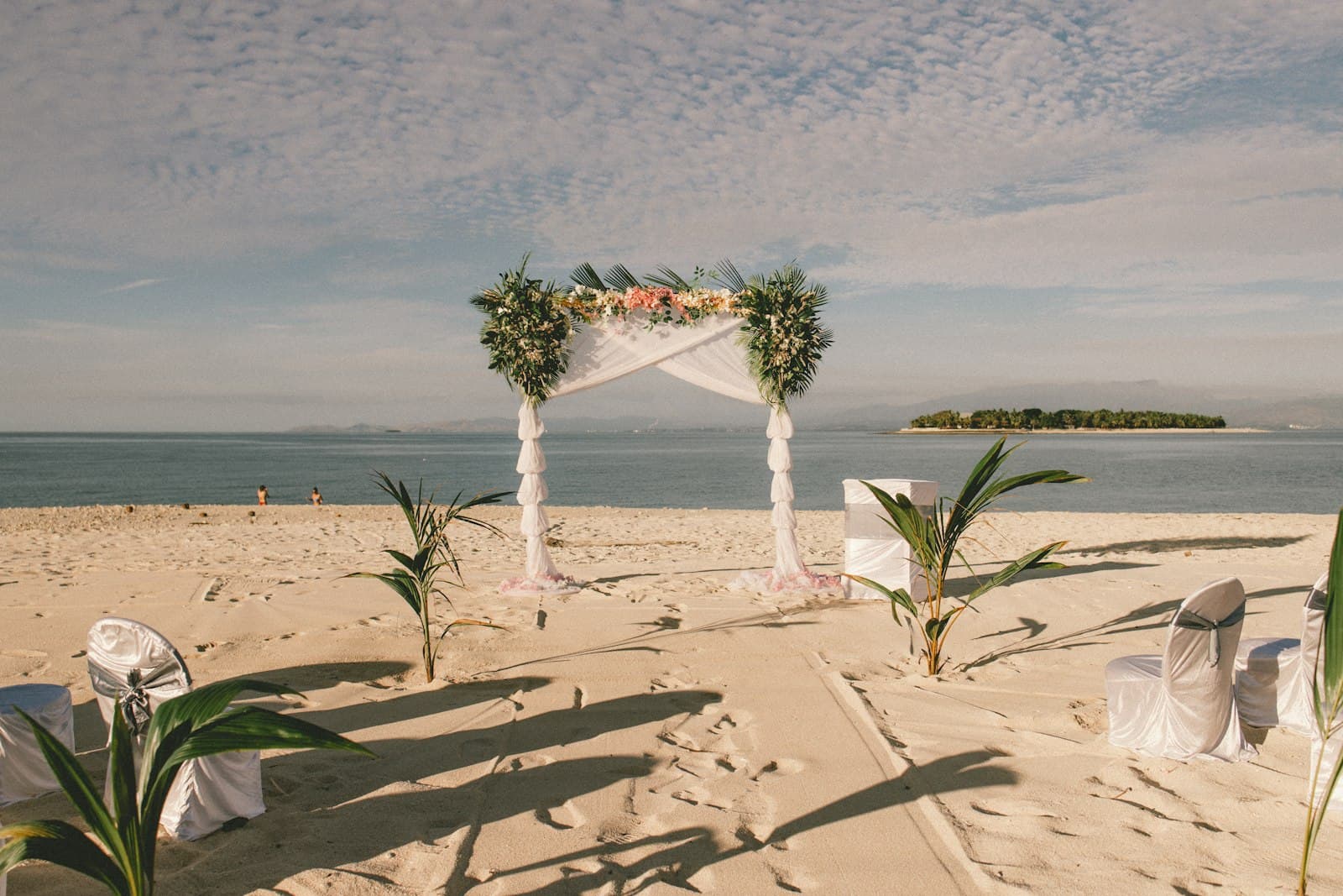 What a Cape Cod Wedding Actually Costs in 2026: A Line-by-Line Budget