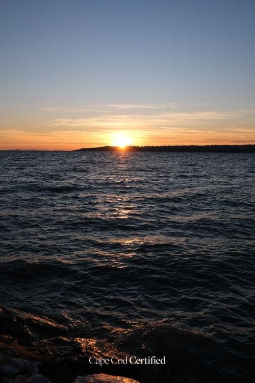 Best Sunset Spots on Cape Cod: Bay Side, Harbor Views, and the Prettiest Endings to a Cape Day