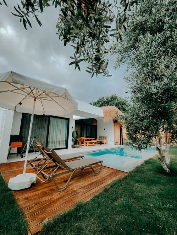 Skip Airbnb Fees: How to Book Cape Cod Rentals Direct and Save